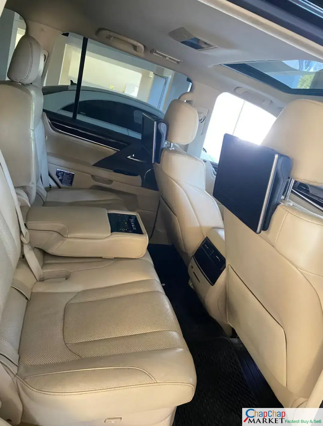 Lexus LX 570 Asian Owner Very clean fully loaded 😲 🔥 lipa pole pole DEAL on offer QUICK SALE You Pay 30% Deposit Hire purchase installments HP Car IMPORT 0% DEPOSIT. UpTo 70% financing/finance NO CRB STATUS CHECK Trade in OK
