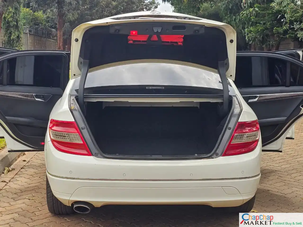 Mercedes-Benz c200 CGI QUICKEST SALE EVER 1.8L fully Loaded New Shape 😲 🔥 lipa pole pole DEAL on offer QUICK SALE You Pay 30% Deposit Hire purchase installments HP Car IMPORT 0% DEPOSIT. UpTo 70% financing/finance NO CRB STATUS CHECK Trade in OK