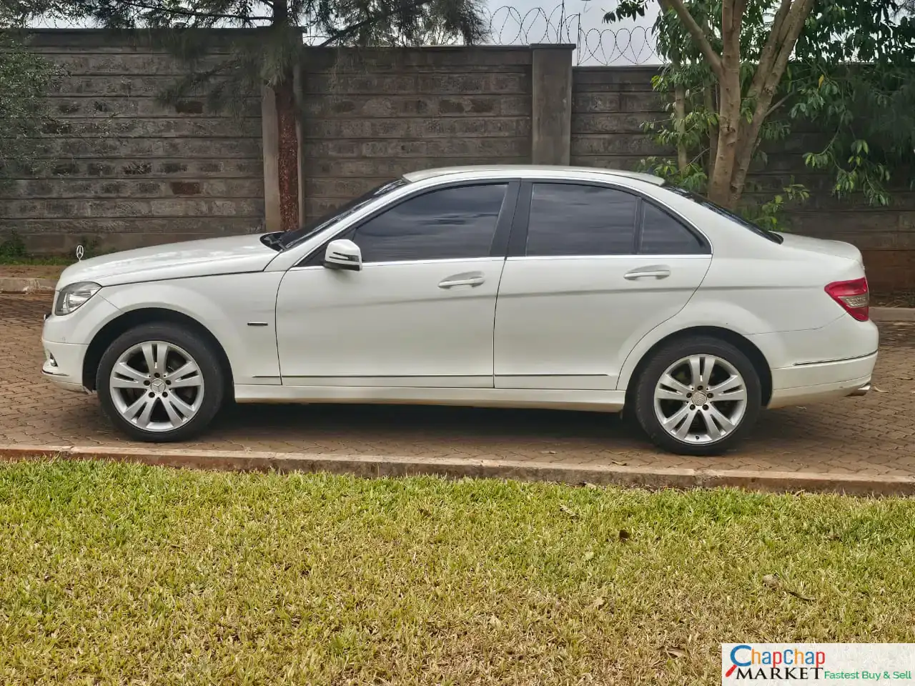 Mercedes-Benz c200 CGI QUICKEST SALE EVER 1.8L fully Loaded New Shape 😲 🔥 lipa pole pole DEAL on offer QUICK SALE You Pay 30% Deposit Hire purchase installments HP Car IMPORT 0% DEPOSIT. UpTo 70% financing/finance NO CRB STATUS CHECK Trade in OK