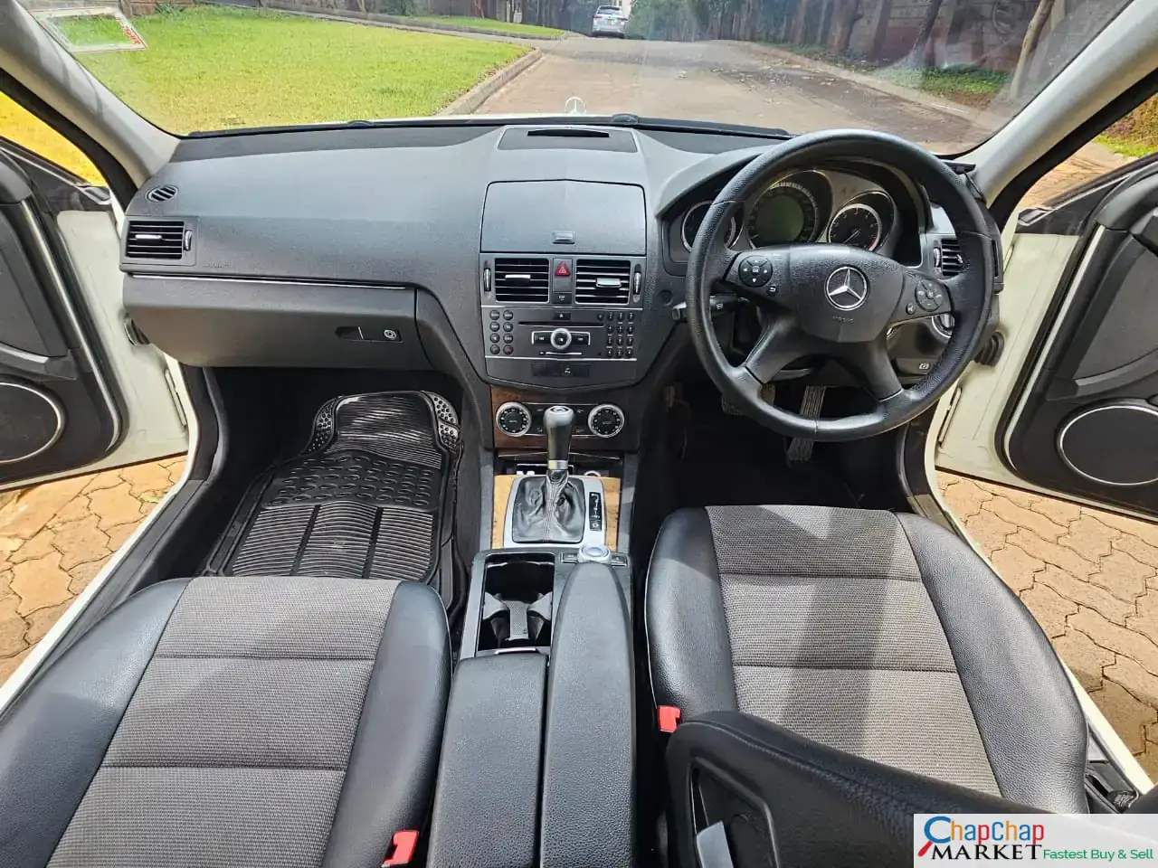 Mercedes-Benz c200 CGI QUICKEST SALE EVER 1.8L fully Loaded New Shape 😲 🔥 lipa pole pole DEAL on offer QUICK SALE You Pay 30% Deposit Hire purchase installments HP Car IMPORT 0% DEPOSIT. UpTo 70% financing/finance NO CRB STATUS CHECK Trade in OK