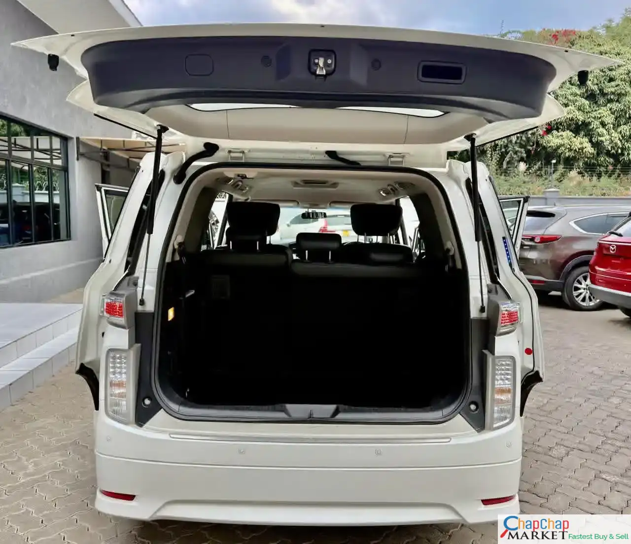 NISSAN ELGRAND HIGHWAY STAR LIMO New Arrival Van New Shape QUICK SALE. Cars from 150K, 30% Deposit lipa pole pole. Hire purchase installments HP Car IMPORT 0% DEPOSIT. UpTo 70% financing/finance NO CRB STATUS CHECK Trade in OK