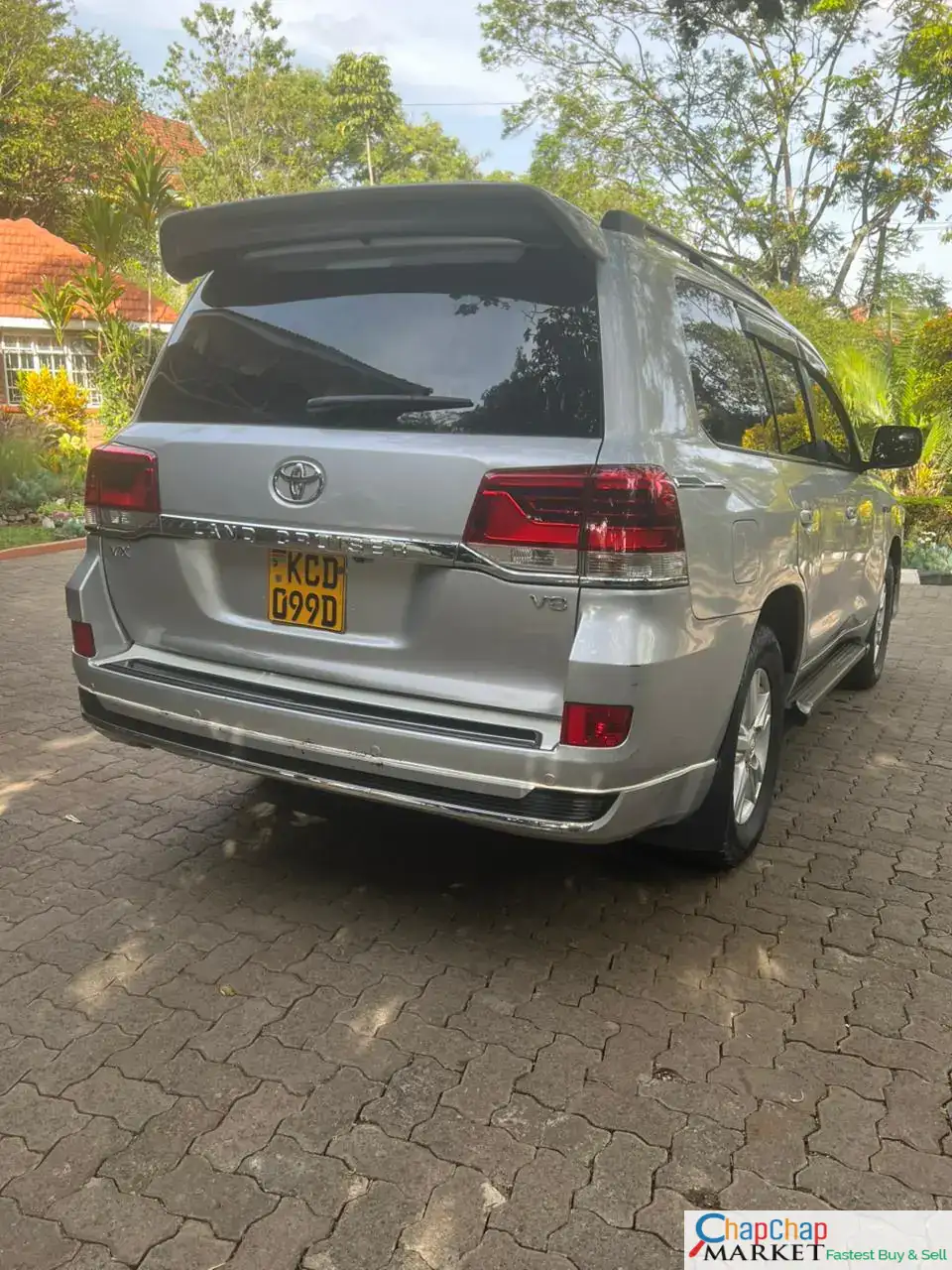 TOYOTA V8 200 Series 2.6M ONLY 😲 😳 QUICK SALE. Cars from 150K, 30% Deposit lipa pole pole. Hire purchase installments HP Car IMPORT 0% DEPOSIT. UpTo 70% financing/finance NO CRB STATUS CHECK Trade in OK