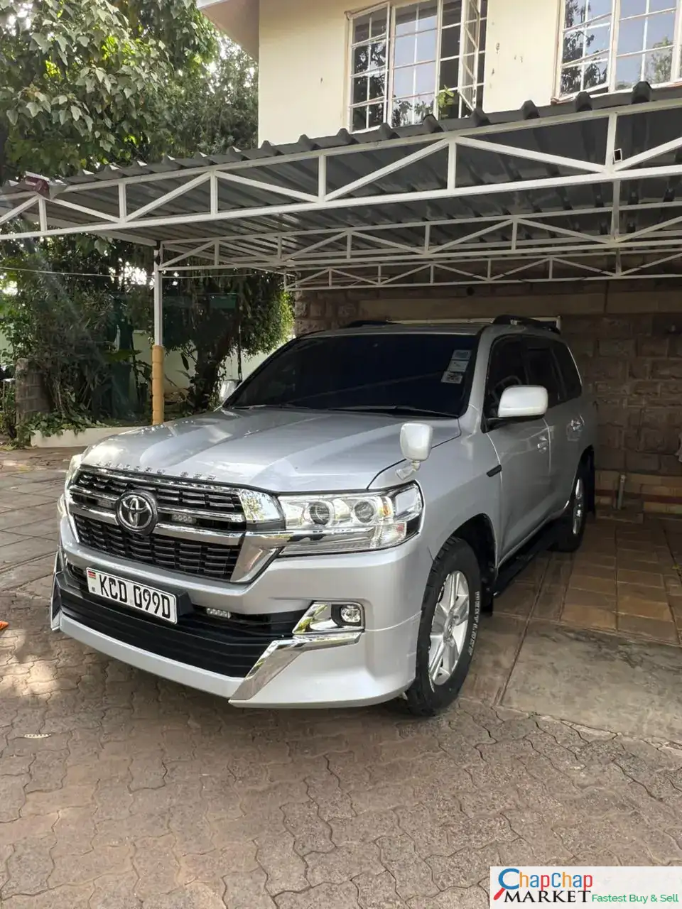 TOYOTA V8 200 Series 2.6M ONLY 😲 😳 QUICK SALE. Cars from 150K, 30% Deposit lipa pole pole. Hire purchase installments HP Car IMPORT 0% DEPOSIT. UpTo 70% financing/finance NO CRB STATUS CHECK Trade in OK