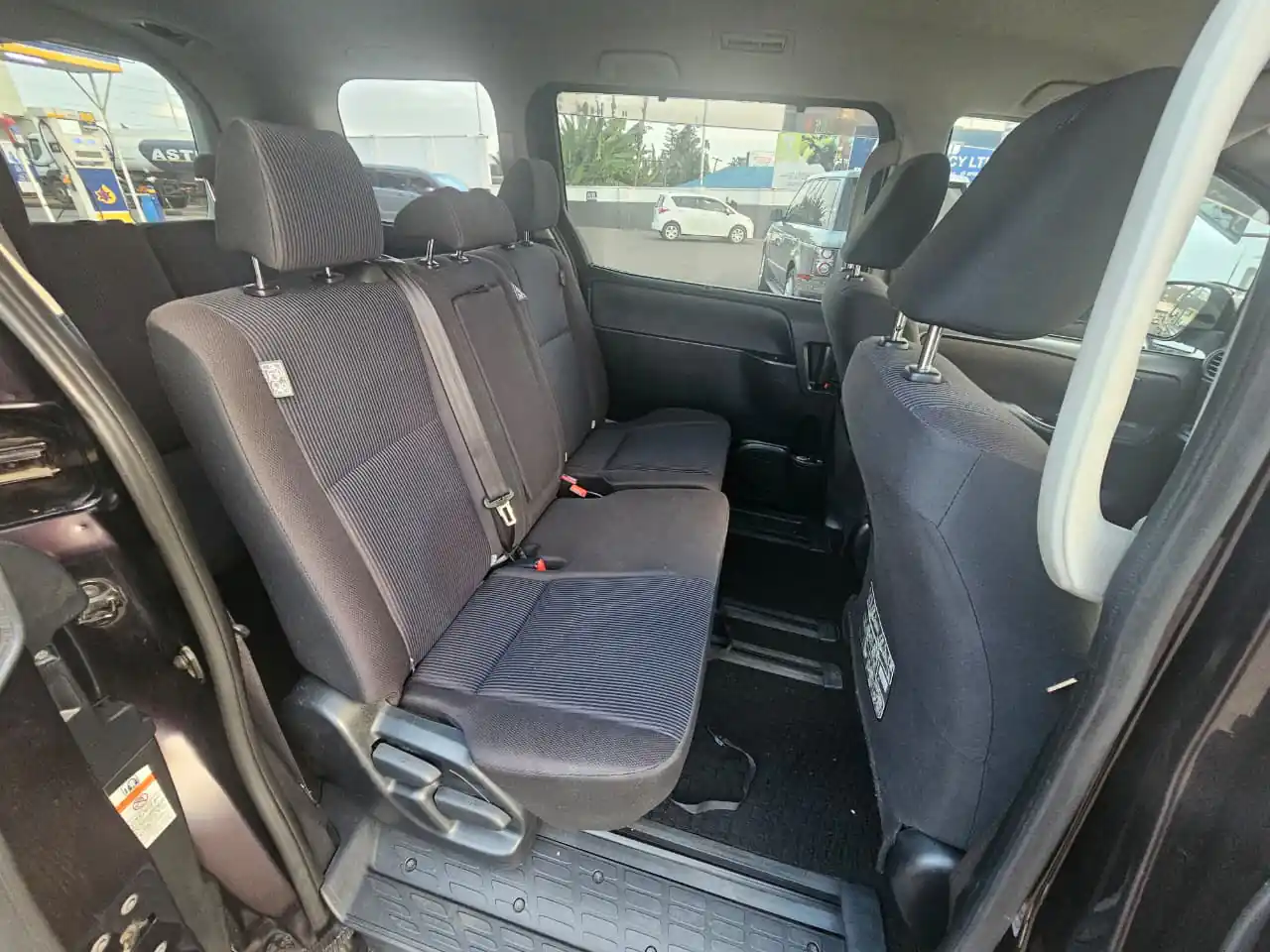 Toyota Noah 8 seater New Shape 😲 QUICK SALE. Cars from 150K, 30% Deposit lipa pole pole. Hire purchase installments HP Car IMPORT 0% DEPOSIT. UpTo 70% financing/finance NO CRB STATUS CHECK Trade in OK