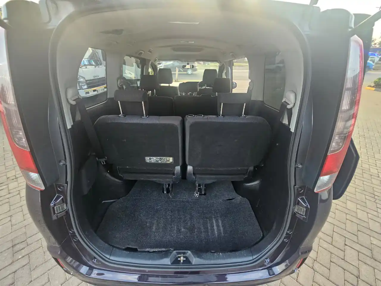 Toyota Noah 8 seater New Shape 😲 QUICK SALE. Cars from 150K, 30% Deposit lipa pole pole. Hire purchase installments HP Car IMPORT 0% DEPOSIT. UpTo 70% financing/finance NO CRB STATUS CHECK Trade in OK