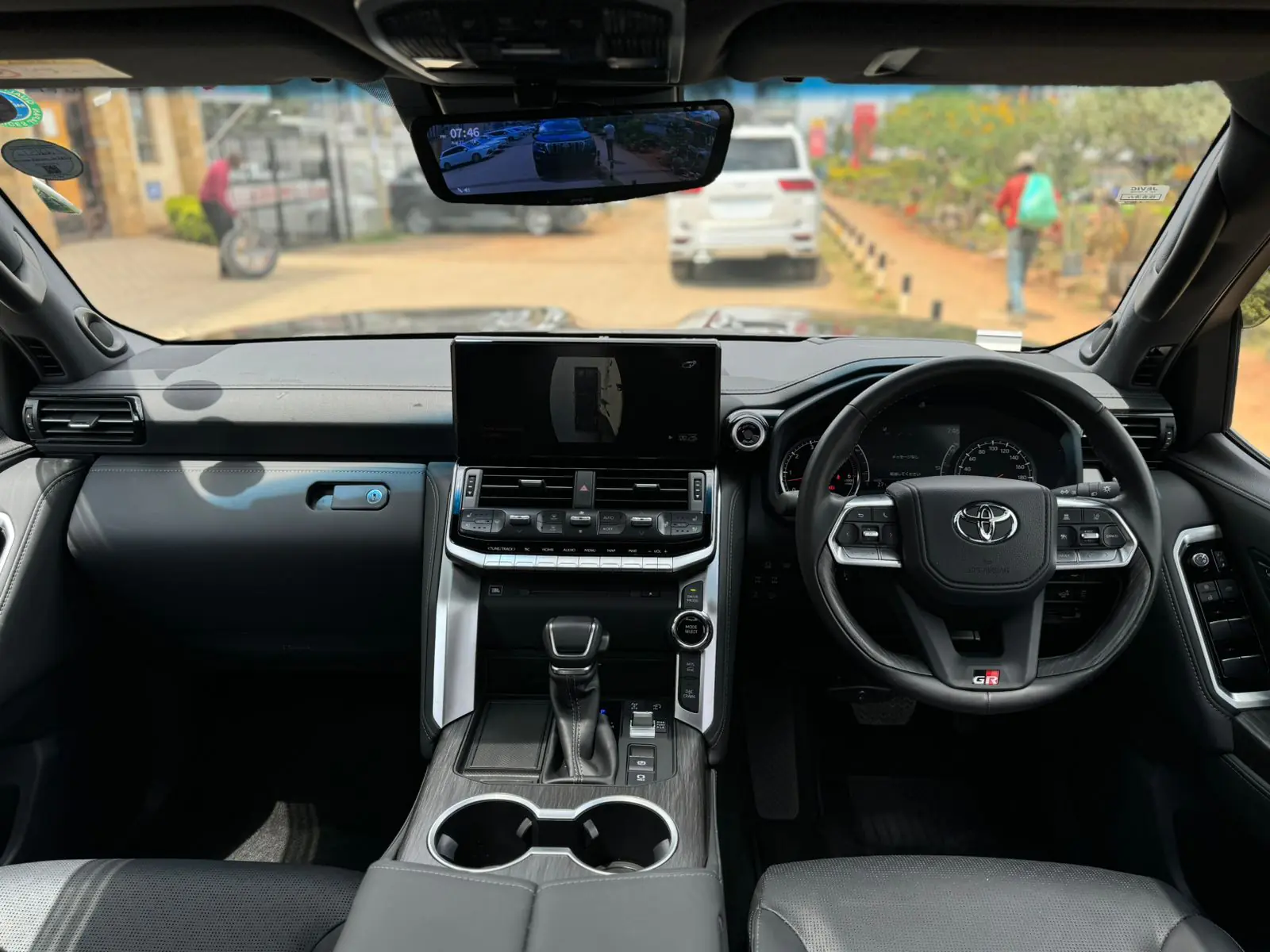 Toyota Landcruiser LC 300  DIESEL New Arrival Shape QUICK SALE. Cars from 150K, 30% Deposit lipa pole pole. Hire purchase installments HP Car IMPORT 0% DEPOSIT. UpTo 70% financing/finance NO CRB STATUS CHECK Trade in OK