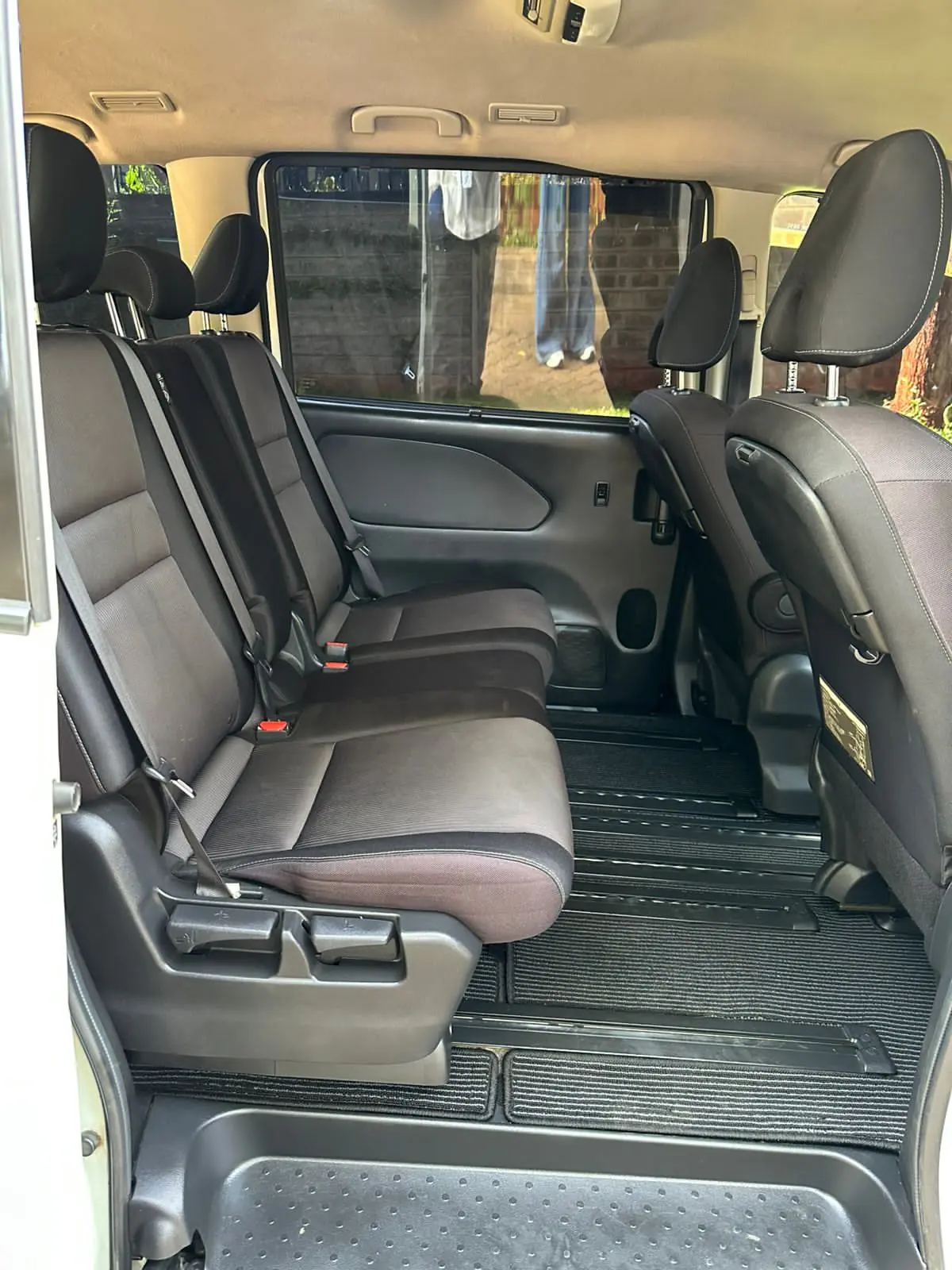 Nissan Serena Van New Shape 😲 QUICK SALE. Cars from 150K, 30% Deposit lipa pole pole. Hire purchase installments HP. UpTo 70% financing/finance NO CRB STATUS CHECK Trade in OK