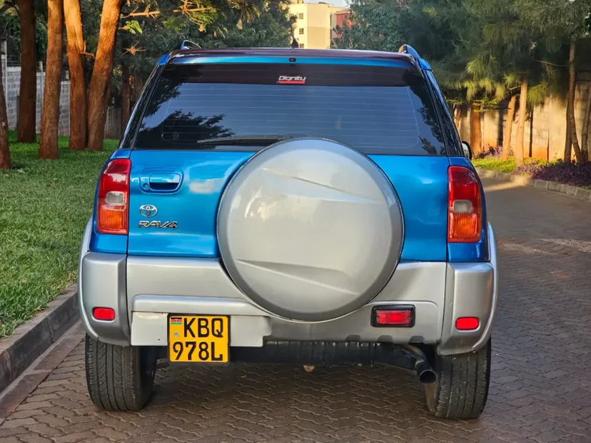 Toyota Rav4 3 Doors  QUICK SALE. Cars from 150K, 30% Deposit lipa pole pole. Hire purchase installments HP. UpTo 70% financing/finance NO CRB STATUS CHECK Trade in OK