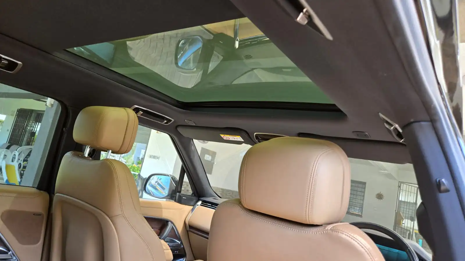 Land Rover Range Rover P400 2022 New Arrival New Shape QUICK SALE. Cars from 150K, 30% Deposit lipa pole pole. Hire purchase installments HP Car IMPORT 0% DEPOSIT. UpTo 70% financing/finance NO CRB STATUS CHECK Trade in OK