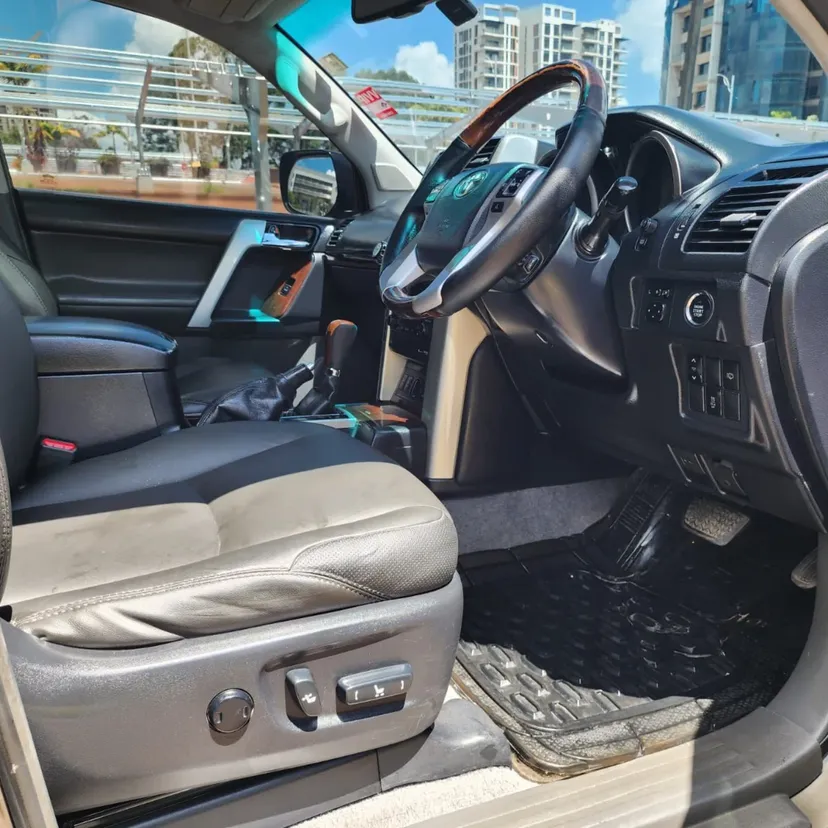 TOYOTA Land Cruiser PRADO J150 SERIES VXL😲 QUICK SALE. Cars from 150K, 30% Deposit lipa pole pole. Hire purchase installments HP. UpTo 70% financing/finance NO CRB STATUS CHECK Trade in OK