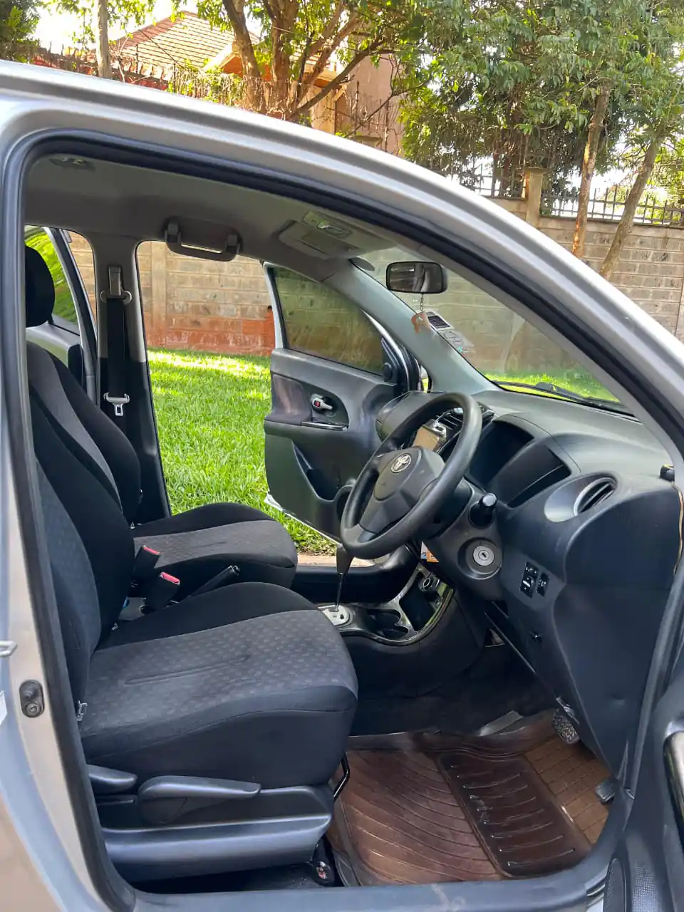 Toyota Ist New Shape QUICK SALE. Cars from 150K, 30% Deposit lipa pole pole. Hire purchase installments HP. UpTo 70% financing/finance NO CRB STATUS CHECK Trade in OK