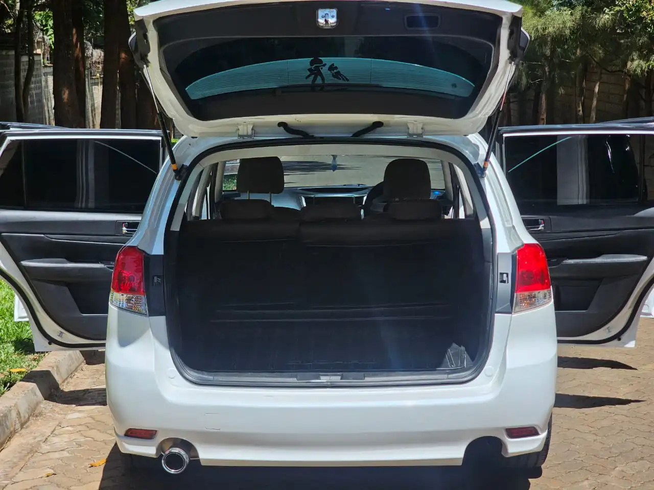 Subaru Legacy  Eye-Sight New Shape QUICK SALE. Cars from 150K, 30% Deposit lipa pole pole. Hire purchase installments HP. UpTo 70% financing/finance NO CRB STATUS CHECK Trade in OK