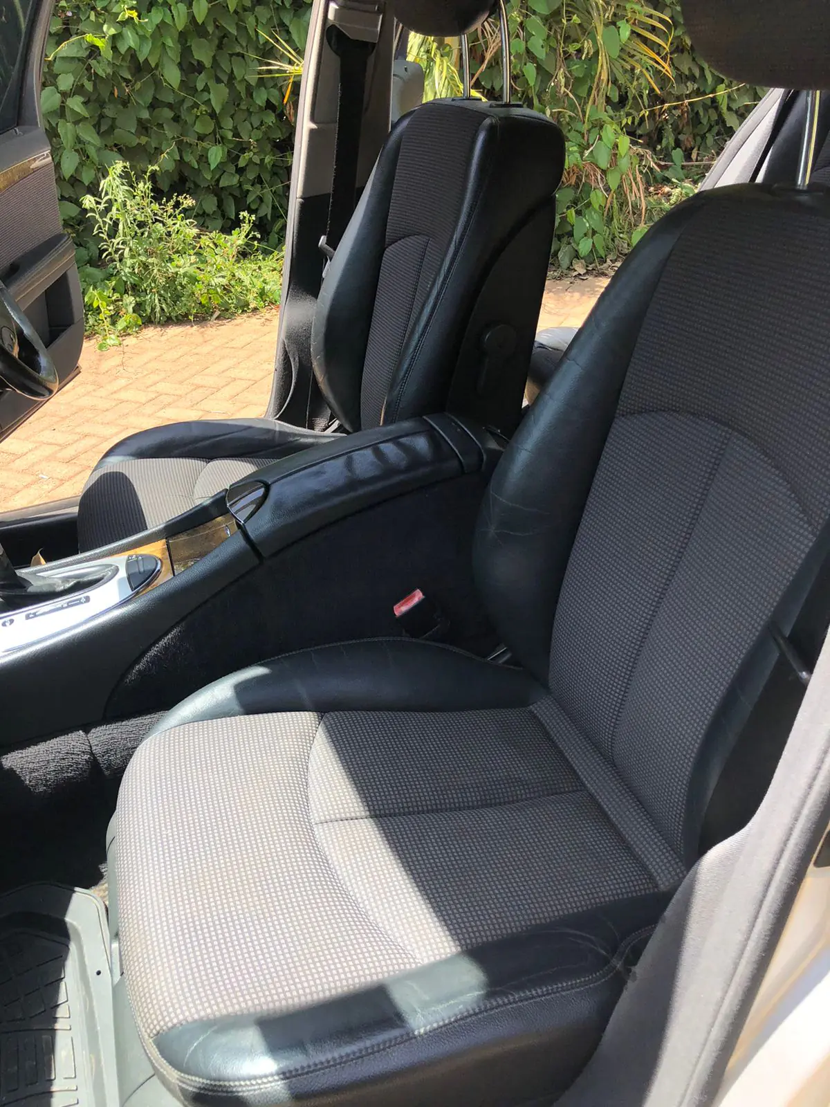 Mercedes Benz E class  QUICK SALE. Cars from 150K, 30% Deposit lipa pole pole. Hire purchase installments HP. UpTo 70% financing/finance NO CRB STATUS CHECK Trade in OK