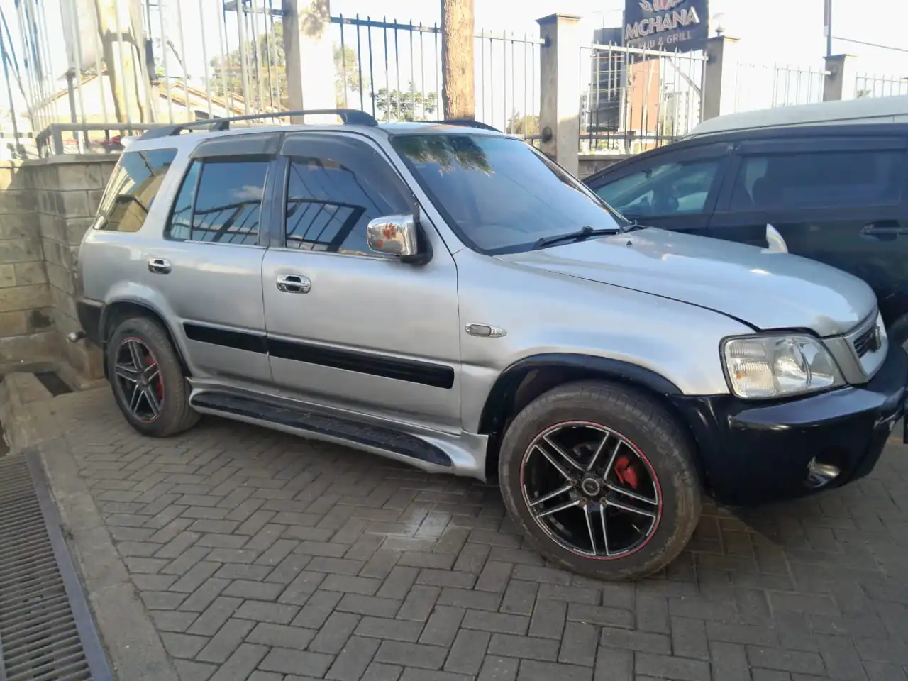 Honda CR-V  QUICK SALE. Cars from 150K, 30% Deposit lipa pole pole. Hire purchase installments HP. UpTo 70% financing/finance NO CRB STATUS CHECK Trade in OK