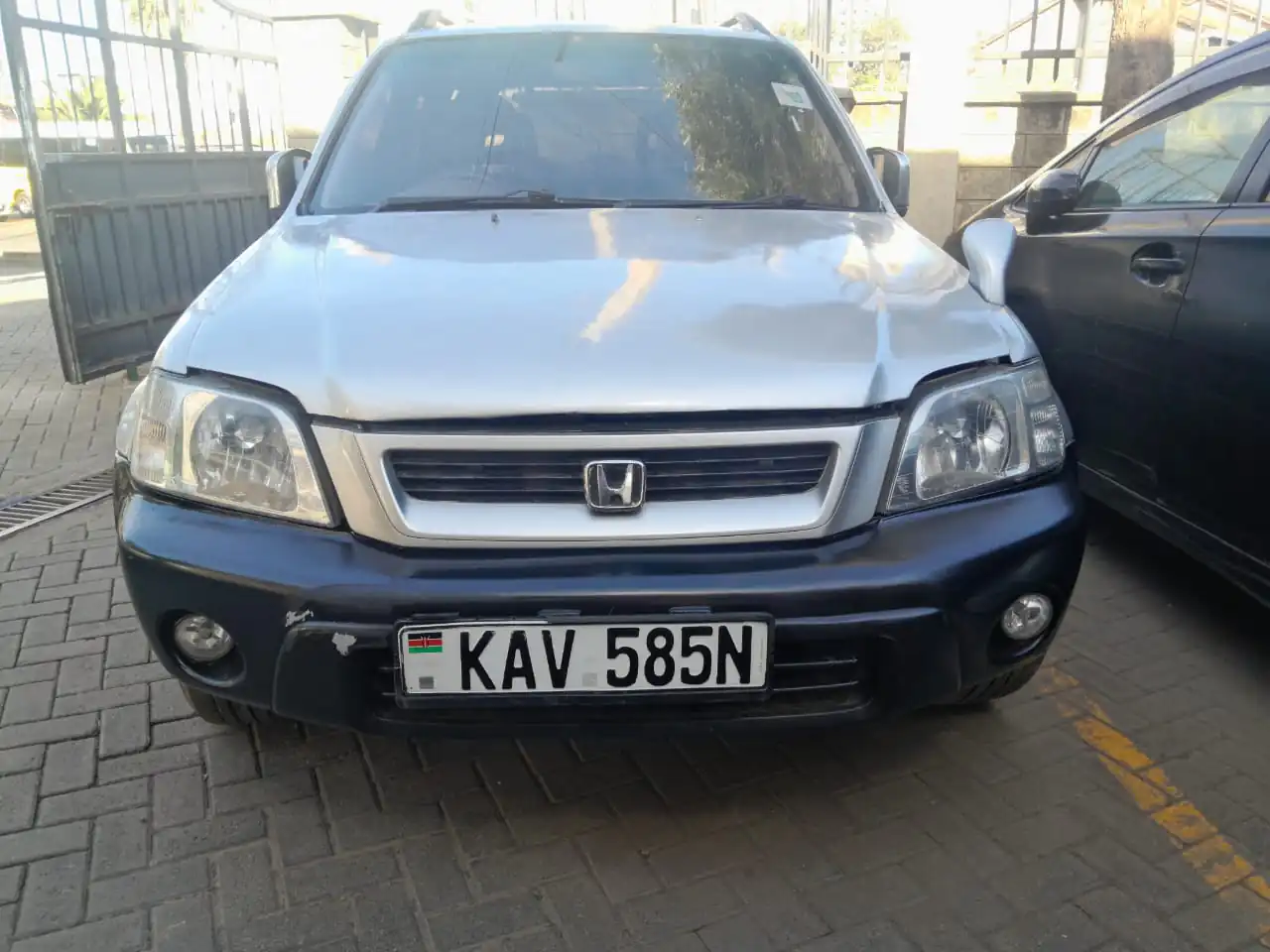 Honda CR-V  QUICK SALE. Cars from 150K, 30% Deposit lipa pole pole. Hire purchase installments HP. UpTo 70% financing/finance NO CRB STATUS CHECK Trade in OK