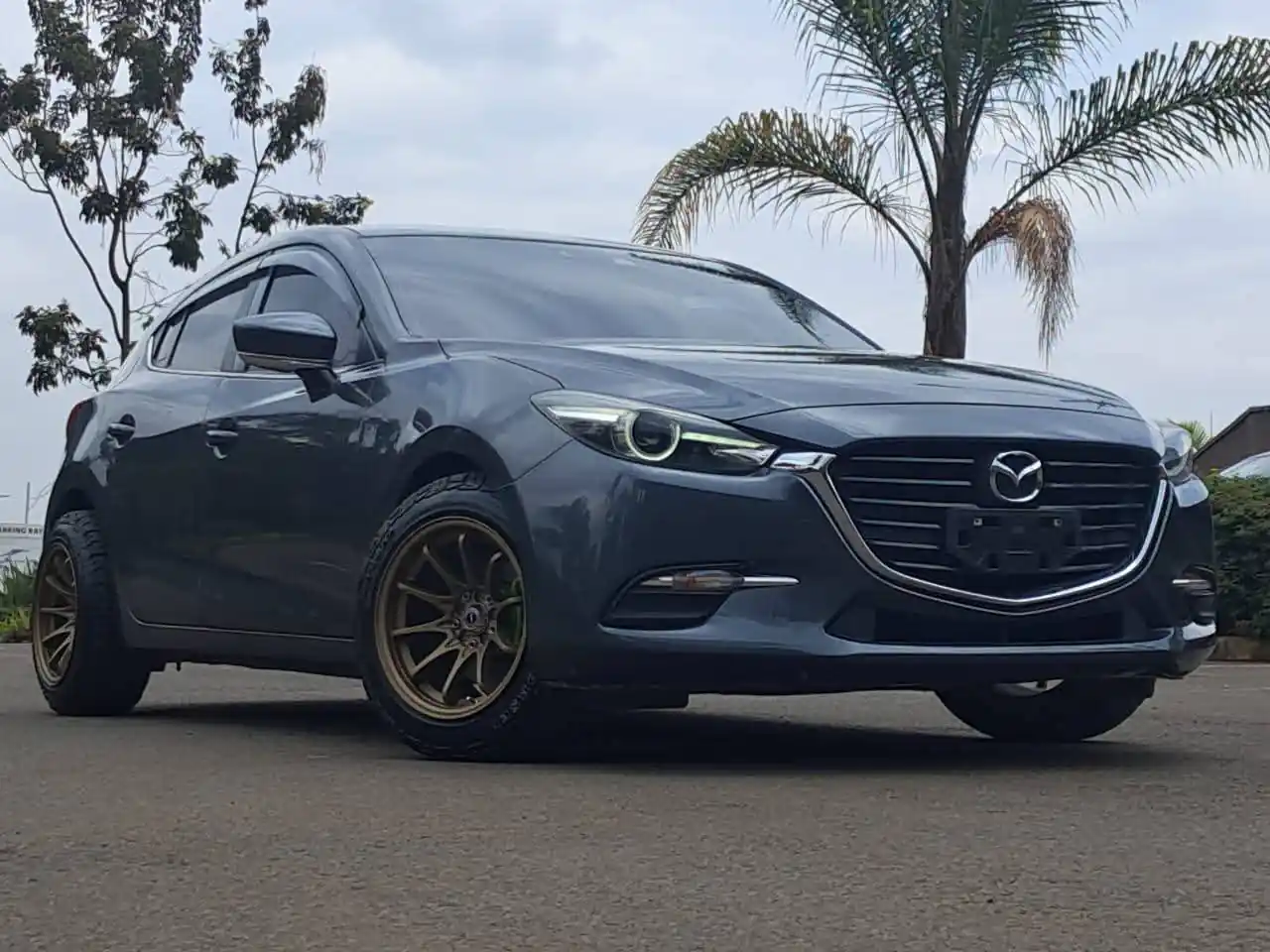 Mazda Axela New Shape 😲 QUICK SALE. Cars from 150K, 30% Deposit lipa pole pole. Hire purchase installments HP. UpTo 70% financing/finance NO CRB STATUS CHECK Trade in OK