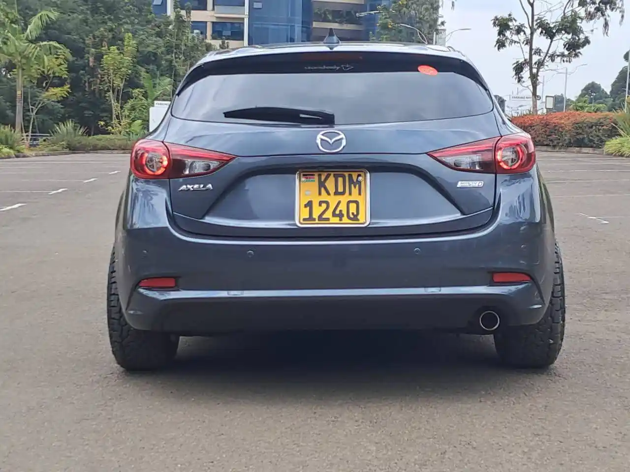 Mazda Axela New Shape New 😲 QUICK SALE. Cars from 150K, 30% Deposit lipa pole pole. Hire purchase installments HP. UpTo 70% financing/finance NO CRB STATUS CHECK Trade in OK