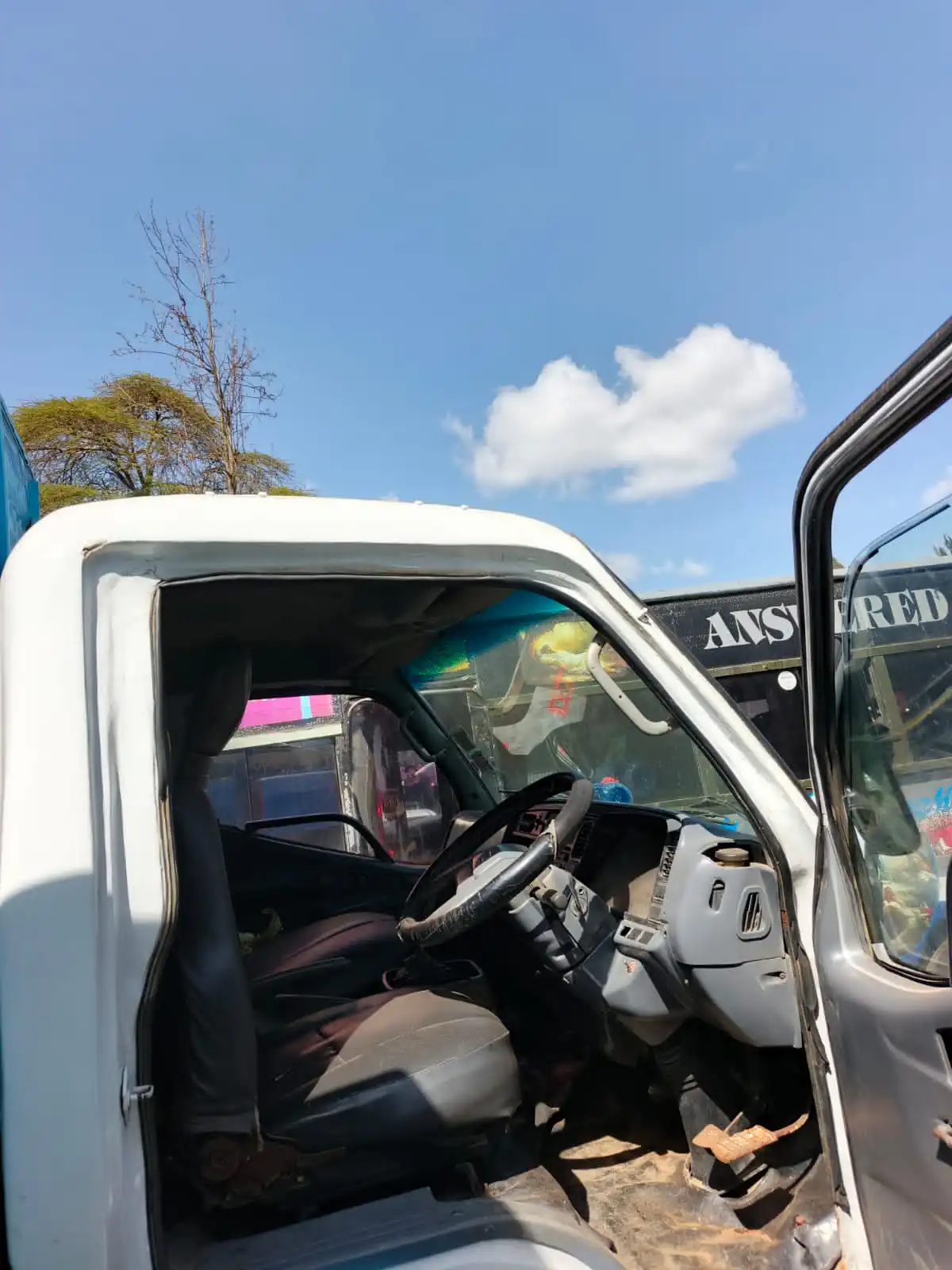 Mitsubishi FH LORRY On offer 😲 QUICK SALE. Cars from 150K, 30% Deposit lipa pole pole. Hire purchase installments HP. UpTo 70% financing/finance NO CRB STATUS CHECK Trade in OK