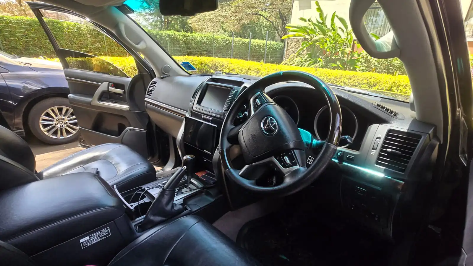 TOYOTA Land Cruiser ZX 200 SERIES On offer 😲 QUICK SALE. Cars from 150K, 30% Deposit lipa pole pole. Hire purchase installments HP. UpTo 70% financing/finance NO CRB STATUS CHECK Trade in OK