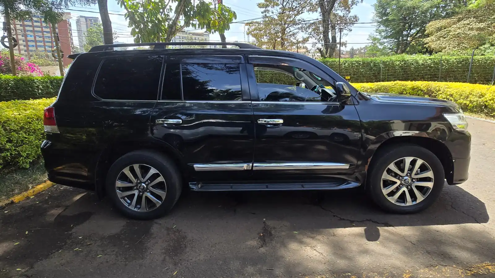 TOYOTA Land Cruiser ZX 200 SERIES On offer 😲 QUICK SALE. Cars from 150K, 30% Deposit lipa pole pole. Hire purchase installments HP. UpTo 70% financing/finance NO CRB STATUS CHECK Trade in OK