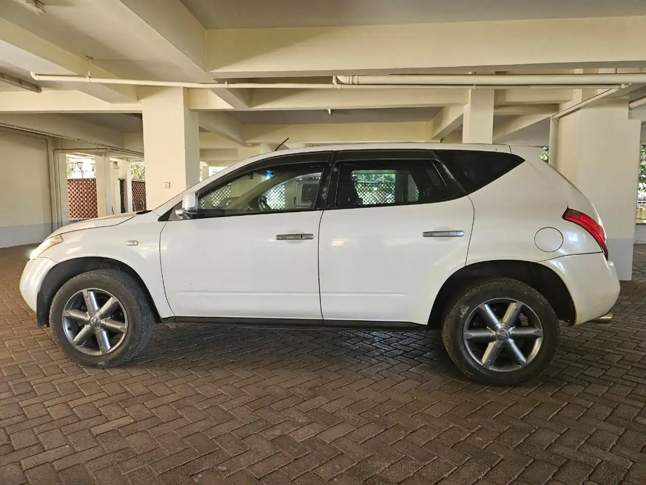 Nissan Murano Asian Owner Very clean New Shape  QUICK SALE Asian Owner. Cars from 150K, 30% Deposit lipa pole pole. Hire purchase installments HP. UpTo 70% financing/finance NO CRB STATUS CHECK Trade in OK