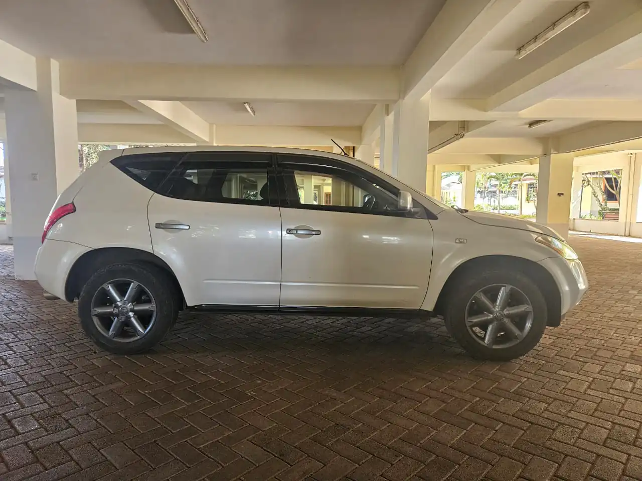 Nissan Murano Asian Owner Very clean New Shape  QUICK SALE Asian Owner. Cars from 150K, 30% Deposit lipa pole pole. Hire purchase installments HP. UpTo 70% financing/finance NO CRB STATUS CHECK Trade in OK
