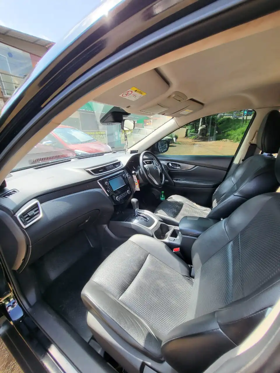 Nissan XTRAIL New Shape T32 QUICK SALE. Cars from 150K, 30% Deposit lipa pole pole. Hire purchase installments HP. UpTo 70% financing/finance NO CRB STATUS CHECK Trade in OK