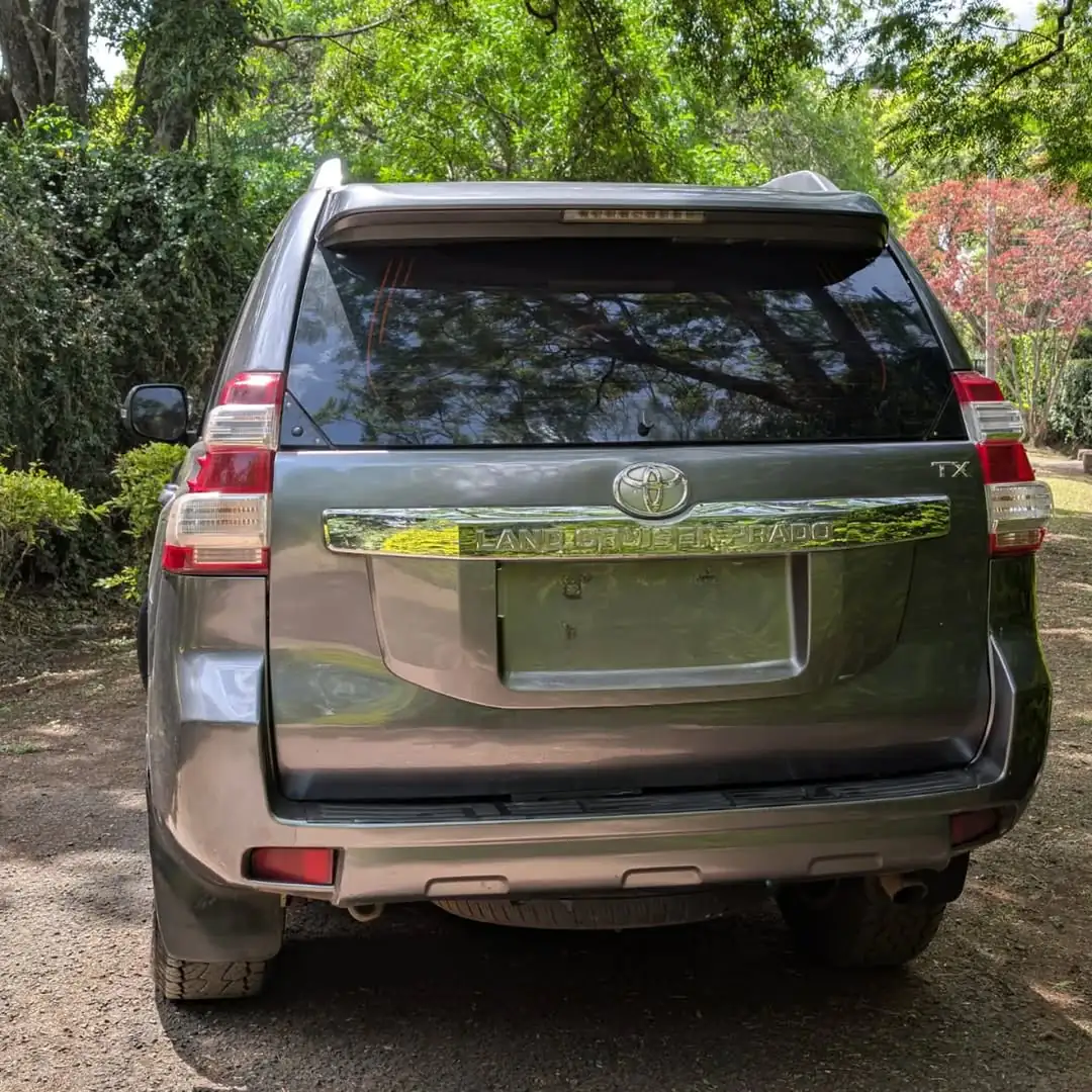 TOYOTA Land Cruiser Prado J150 with Sunroof On offer 😲 QUICK SALE. Cars from 150K, 30% Deposit lipa pole pole. Hire purchase installments HP. UpTo 70% financing/finance NO CRB STATUS CHECK Trade in OK