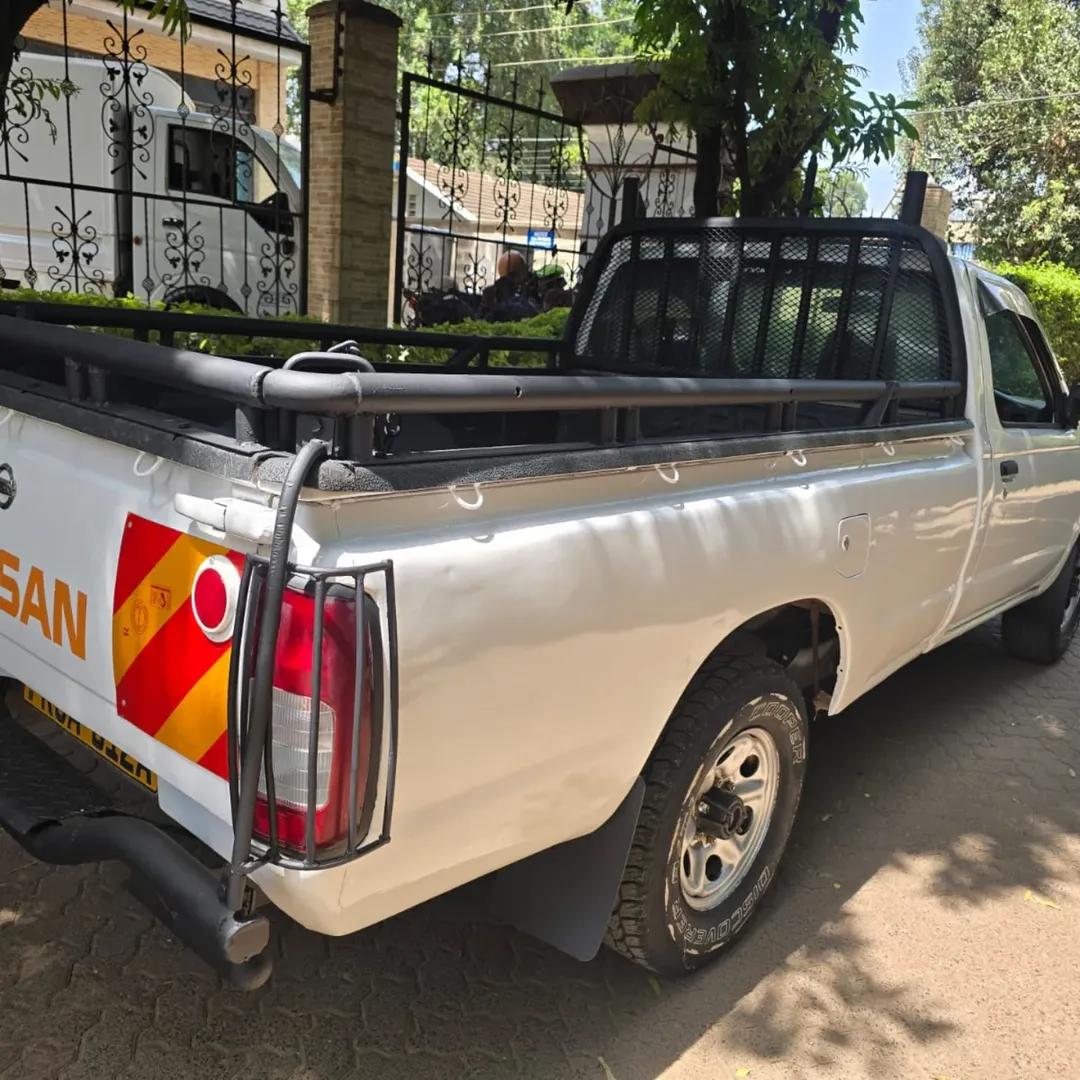 Nissan Hard-Body NP300 pick up QUICK SALE. Cars from 150K, 30% Deposit lipa pole pole. Hire purchase installments HP. UpTo 70% financing/finance NO CRB STATUS CHECK Trade in OK Local Assembly