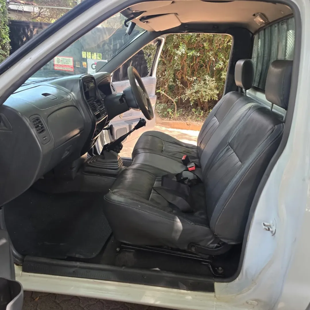 Nissan Hard-Body NP300 pick up QUICK SALE. Cars from 150K, 30% Deposit lipa pole pole. Hire purchase installments HP. UpTo 70% financing/finance NO CRB STATUS CHECK Trade in OK Local Assembly