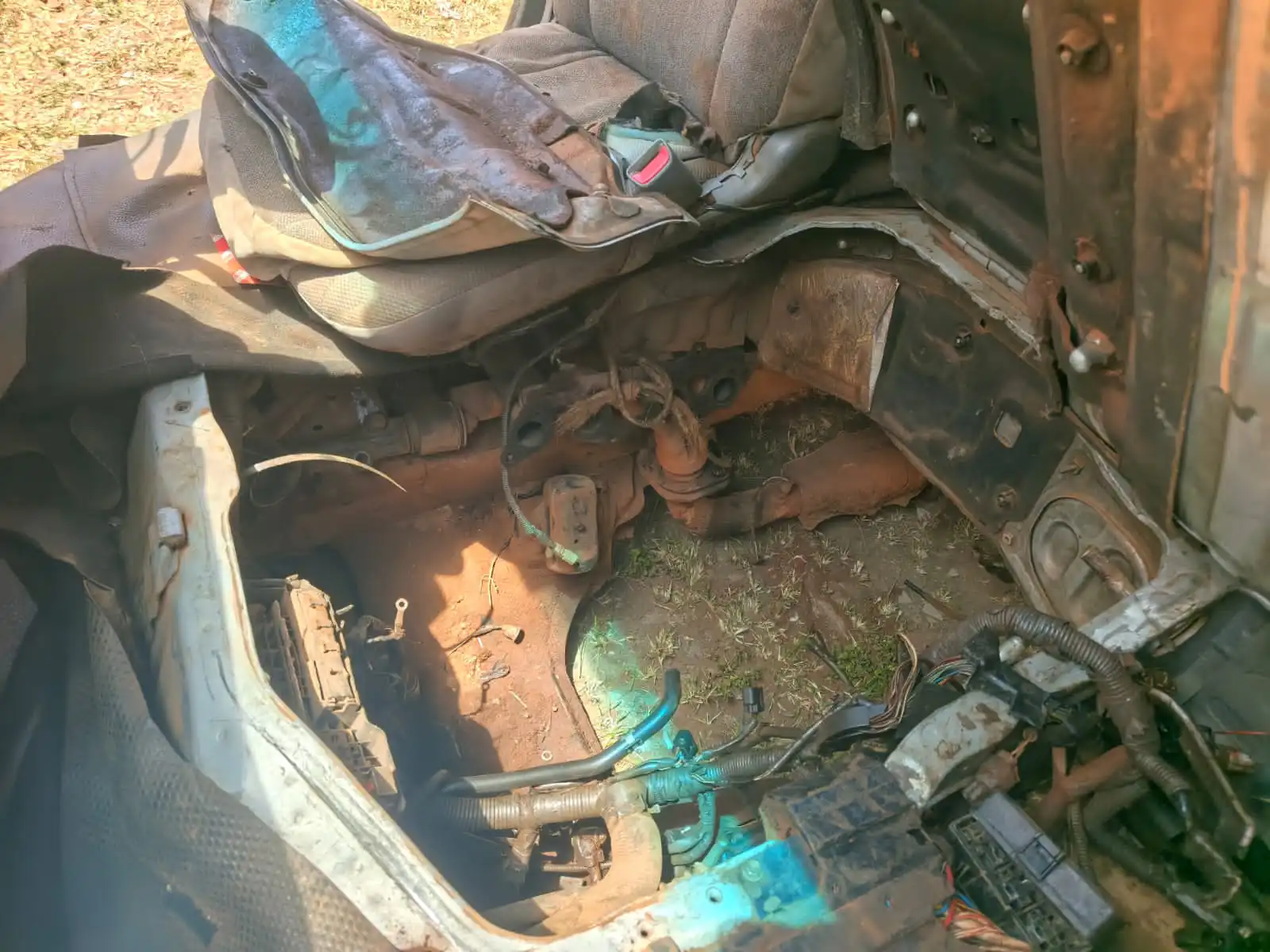 Toyota Hiace 7L 399K ONLY Van New Shape 😲 QUICK SALE. Cars from 150K, 30% Deposit lipa pole pole. Hire purchase installments HP. UpTo 70% financing/finance NO CRB STATUS CHECK Trade in OK