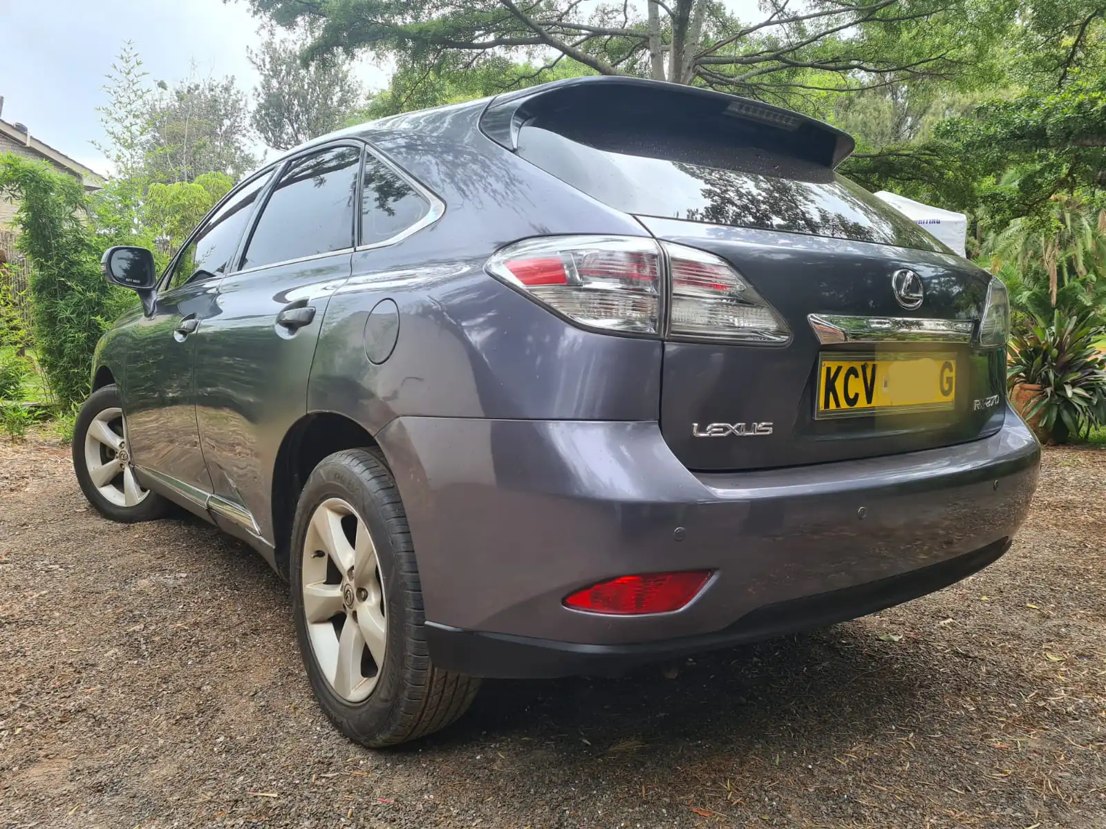 Lexus RX 270 Asian Owner Very clean New Shape  QUICK SALE Asian Owner. Cars from 150K, 30% Deposit lipa pole pole. Hire purchase installments HP. UpTo 70% financing/finance NO CRB STATUS CHECK Trade in OK
