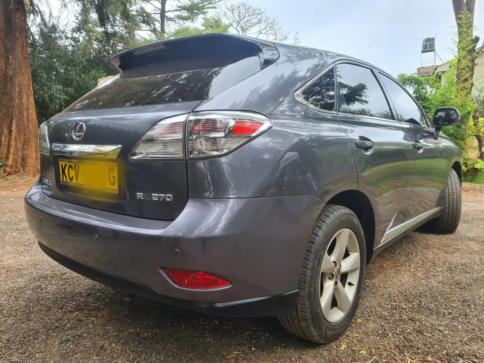 Lexus RX 270 Asian Owner Very clean New Shape  QUICK SALE Asian Owner. Cars from 150K, 30% Deposit lipa pole pole. Hire purchase installments HP. UpTo 70% financing/finance NO CRB STATUS CHECK Trade in OK