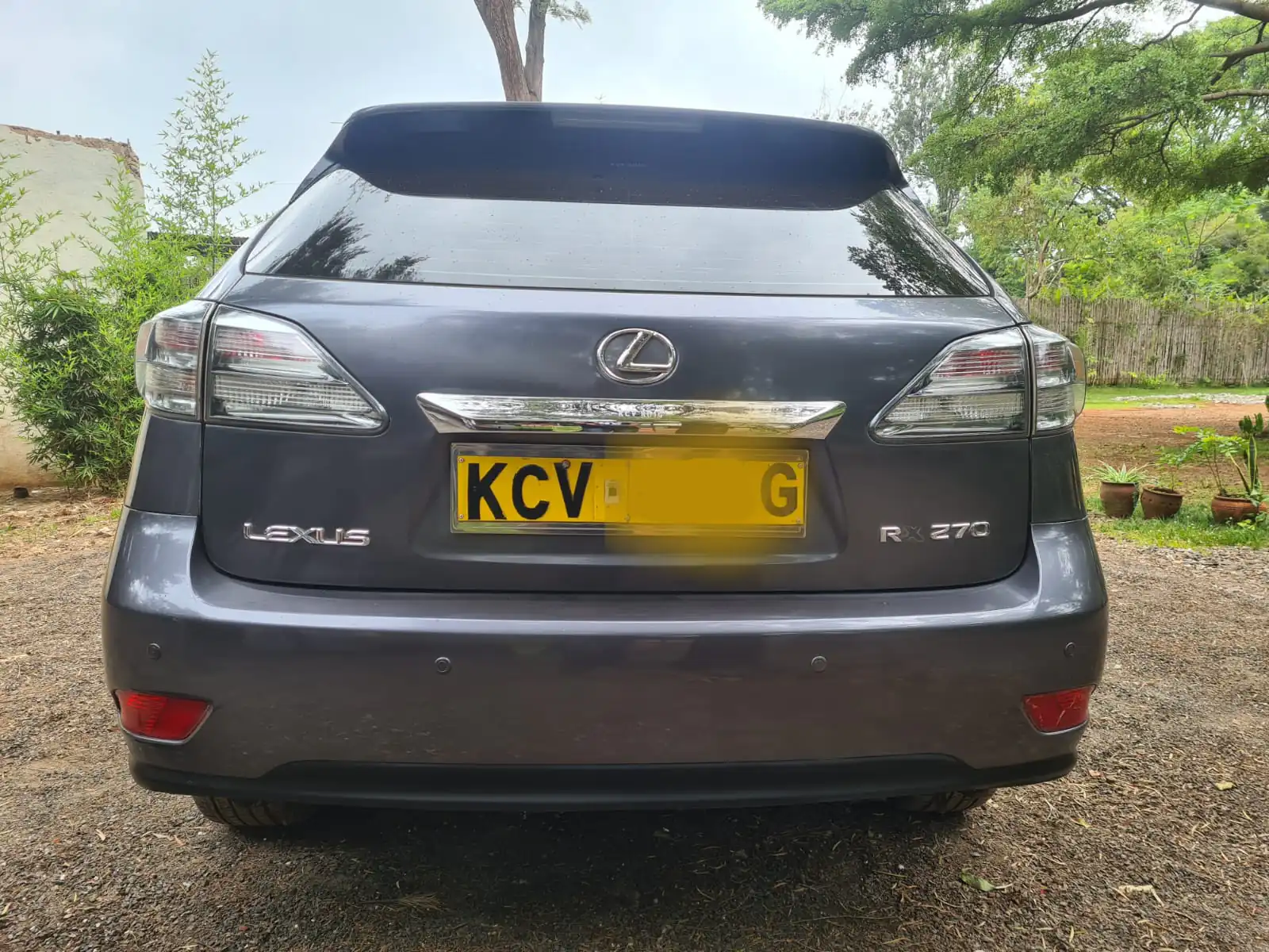 Lexus RX 270 Asian Owner Very clean New Shape  QUICK SALE Asian Owner. Cars from 150K, 30% Deposit lipa pole pole. Hire purchase installments HP. UpTo 70% financing/finance NO CRB STATUS CHECK Trade in OK
