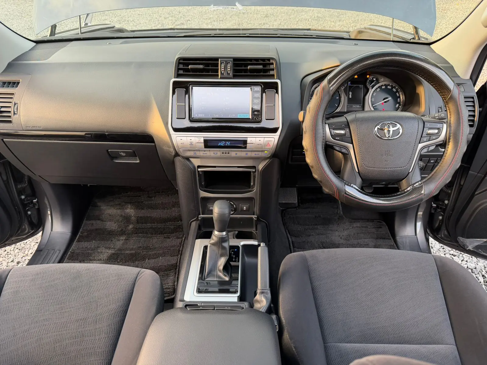 TOYOTA Land Cruiser Prado J150 TX Sunroof New Arrival New Shape On offer 😲 QUICK SALE. Cars from 150K, 30% Deposit lipa pole pole. Hire purchase installments HP. UpTo 70% financing/finance NO CRB STATUS CHECK Trade in OK