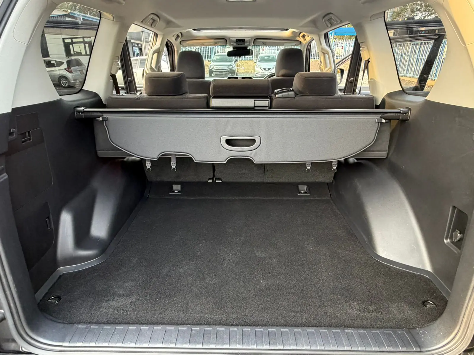 TOYOTA Land Cruiser Prado J150 TX Sunroof New Arrival New Shape On offer 😲 QUICK SALE. Cars from 150K, 30% Deposit lipa pole pole. Hire purchase installments HP. UpTo 70% financing/finance NO CRB STATUS CHECK Trade in OK