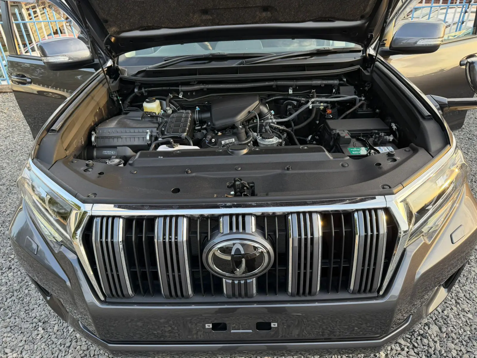 TOYOTA Land Cruiser Prado J150 TX Sunroof New Arrival New Shape On offer 😲 QUICK SALE. Cars from 150K, 30% Deposit lipa pole pole. Hire purchase installments HP. UpTo 70% financing/finance NO CRB STATUS CHECK Trade in OK