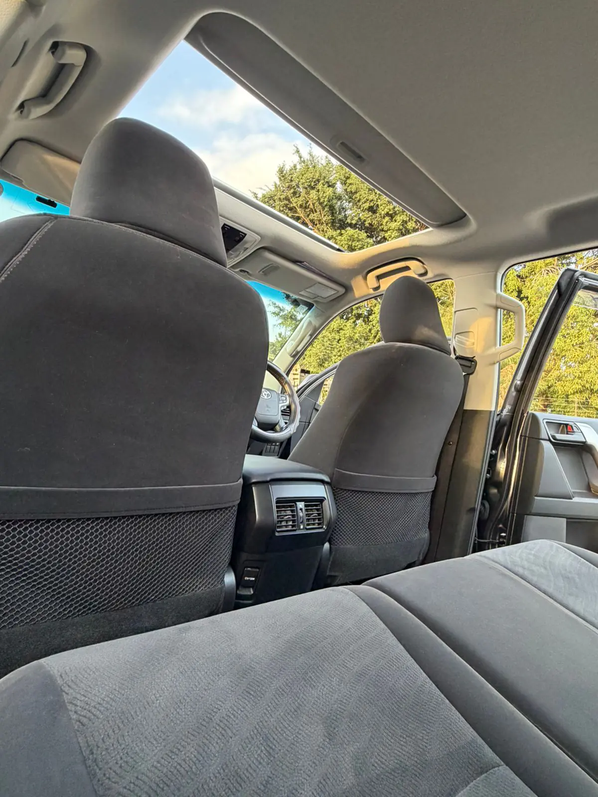 TOYOTA Land Cruiser Prado J150 TX Sunroof New Arrival New Shape On offer 😲 QUICK SALE. Cars from 150K, 30% Deposit lipa pole pole. Hire purchase installments HP. UpTo 70% financing/finance NO CRB STATUS CHECK Trade in OK