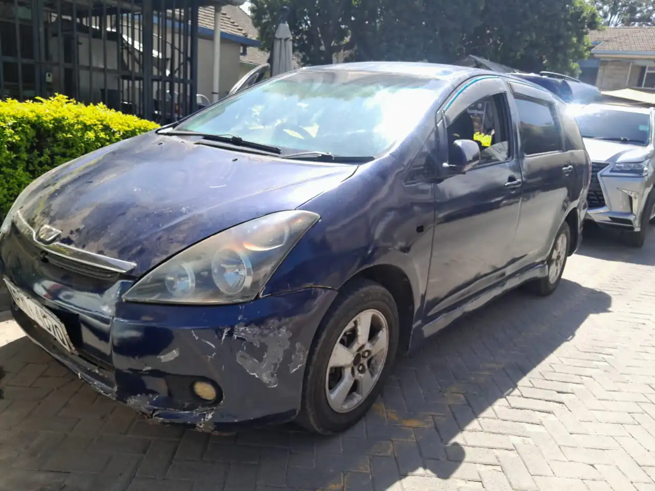 Toyota Wish 399k ONLY  😲 QUICK SALE. Cars from 150K, 30% Deposit lipa pole pole. Hire purchase installments HP. UpTo 70% financing/finance NO CRB STATUS CHECK Trade in OK