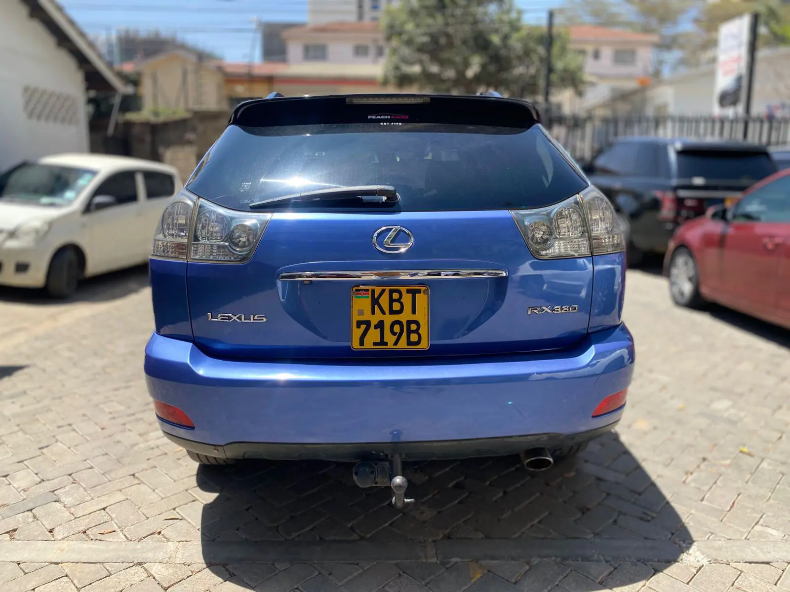 Lexus RX 300 Very clean  QUICK SALE Asian Owner. Cars from 150K, 30% Deposit lipa pole pole. Hire purchase installments HP. UpTo 70% financing/finance NO CRB STATUS CHECK Trade in OK