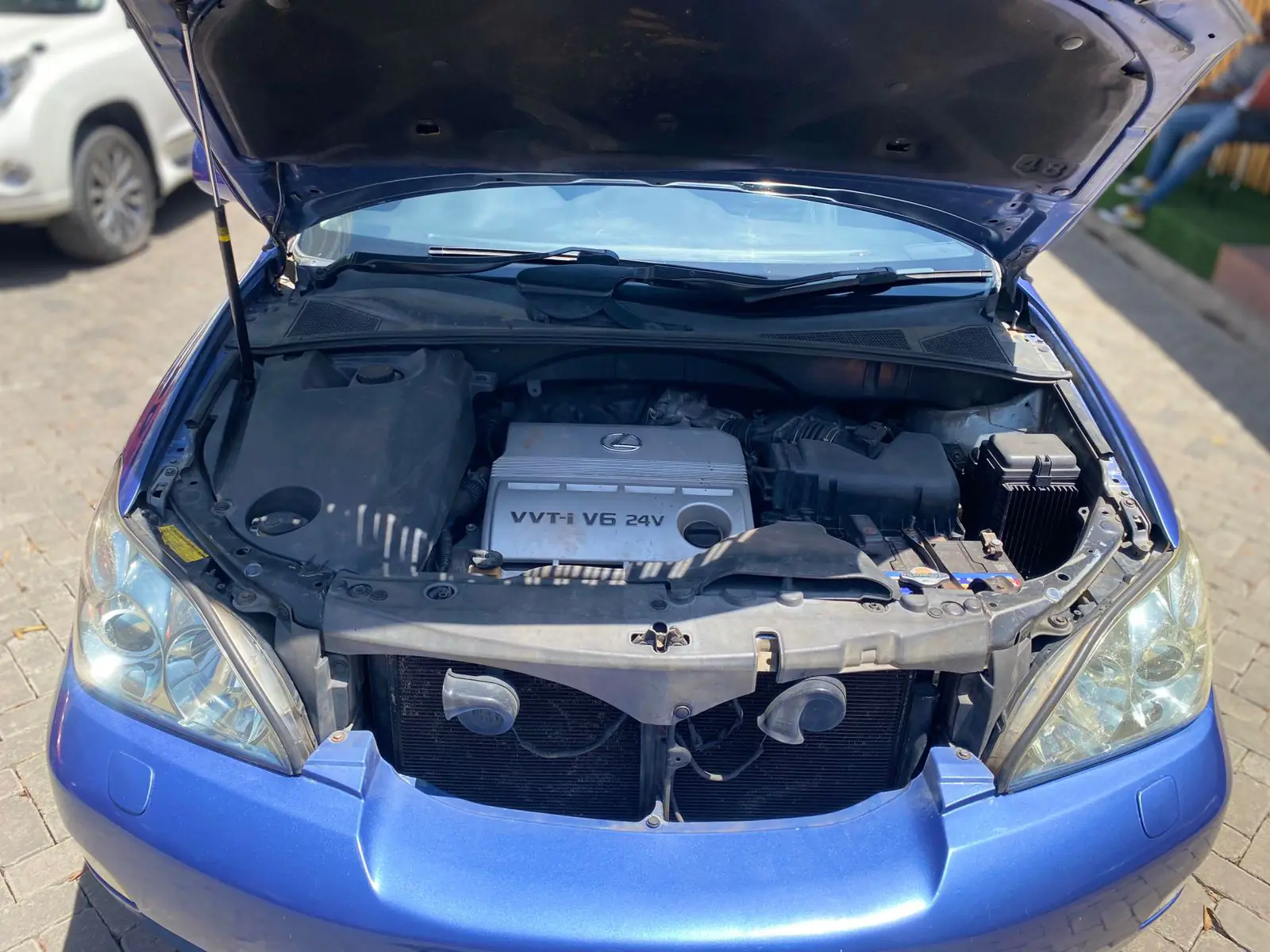 Lexus RX 300 Very clean  QUICK SALE Asian Owner. Cars from 150K, 30% Deposit lipa pole pole. Hire purchase installments HP. UpTo 70% financing/finance NO CRB STATUS CHECK Trade in OK