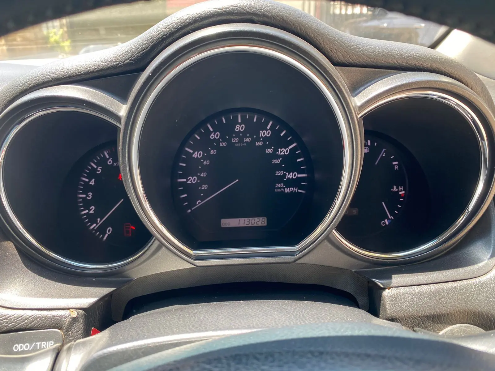 Lexus RX 300 Very clean  QUICK SALE Asian Owner. Cars from 150K, 30% Deposit lipa pole pole. Hire purchase installments HP. UpTo 70% financing/finance NO CRB STATUS CHECK Trade in OK