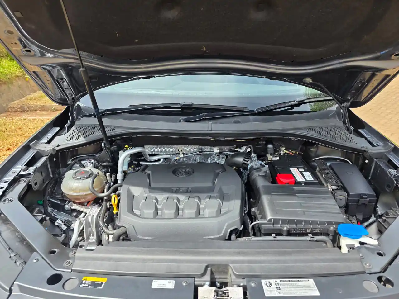 Volkswagen Tiguan New Arrival New Shape  QUICK SALE Asian Owner. Cars from 150K, 30% Deposit lipa pole pole. Hire purchase installments HP. UpTo 70% financing/finance NO CRB STATUS CHECK Trade in OK