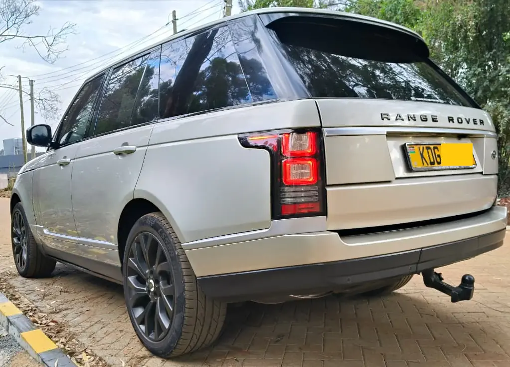 Range Rover Vogue On offer 😲 QUICK SALE. Cars from 150K, 30% Deposit lipa pole pole. Hire purchase installments HP. UpTo 70% financing/finance NO CRB STATUS CHECK Trade in OK