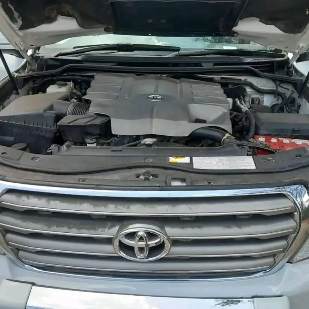 Toyota Land Cruiser V8 200, 1.5M DEPOSIT On offer 😲 QUICK SALE. Cars from 150K, 30% Deposit lipa pole pole. Hire purchase installments HP. UpTo 70% financing/finance NO CRB STATUS CHECK Trade in OK