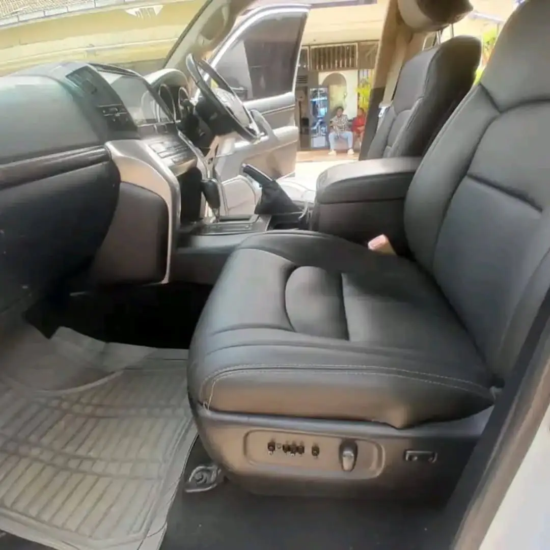 Toyota Land Cruiser V8 200, 1.5M DEPOSIT On offer 😲 QUICK SALE. Cars from 150K, 30% Deposit lipa pole pole. Hire purchase installments HP. UpTo 70% financing/finance NO CRB STATUS CHECK Trade in OK