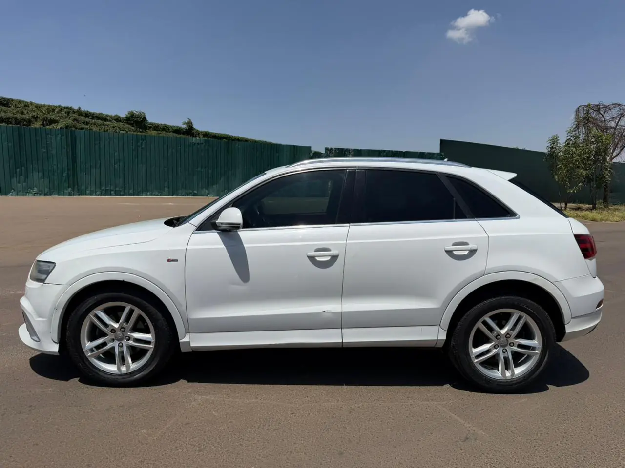 Audi Q3 S line New Shape  QUICK SALE Asian Owner. Cars from 150K, 30% Deposit lipa pole pole. Hire purchase installments HP. UpTo 70% financing/finance NO CRB STATUS CHECK Trade in OK