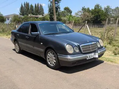 Mercedes Benz E200 QUICK SALE. Cars from 150K, 30% Deposit lipa pole pole. Hire purchase installments HP. UpTo 70% financing/finance NO CRB STATUS CHECK Trade in OK