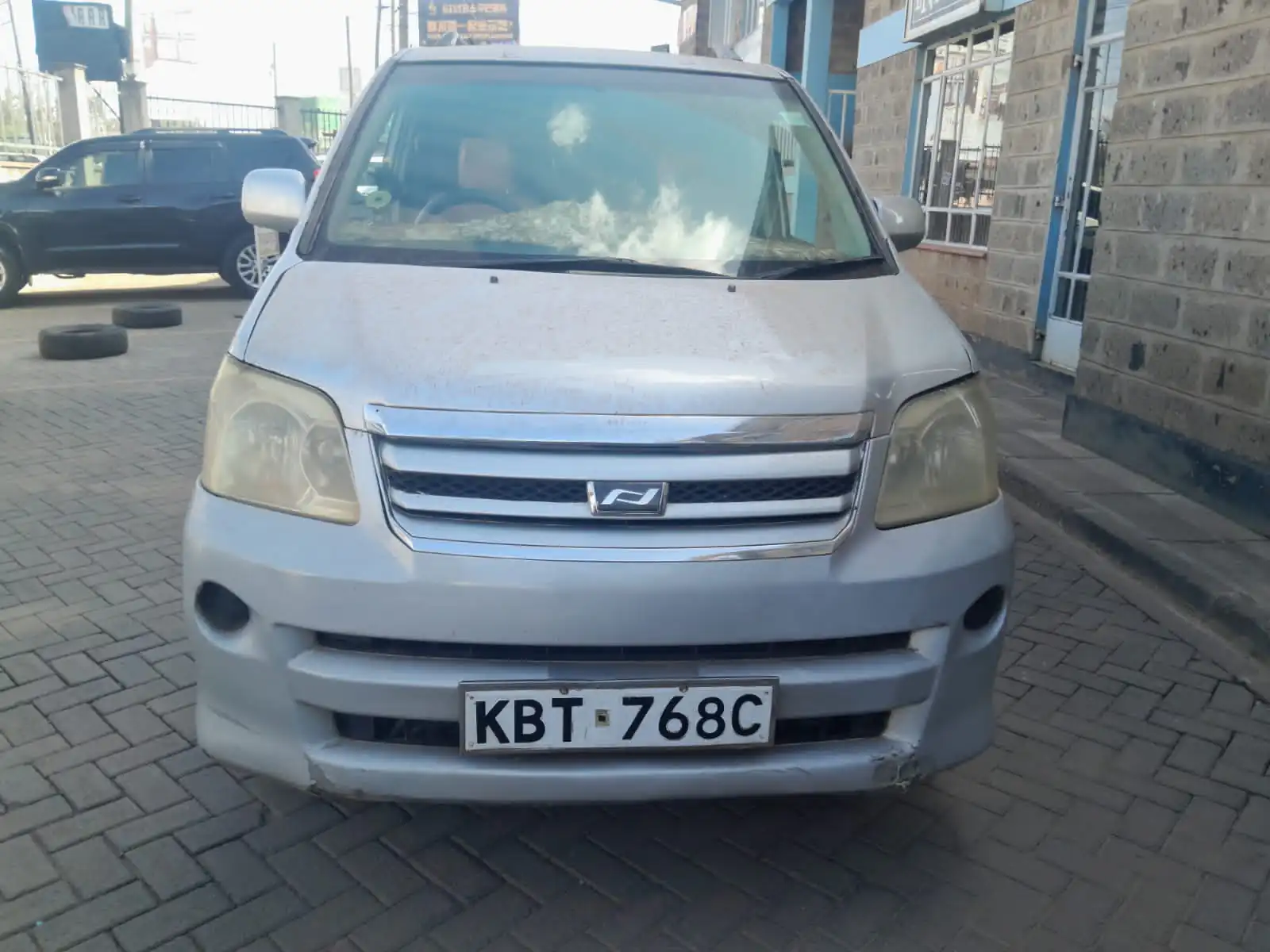 Toyota Noah 460K ONLY WOW 😲 QUICK SALE. Cars from 150K, 30% Deposit lipa pole pole. Hire purchase installments HP. UpTo 70% financing/finance NO CRB STATUS CHECK Trade in OK