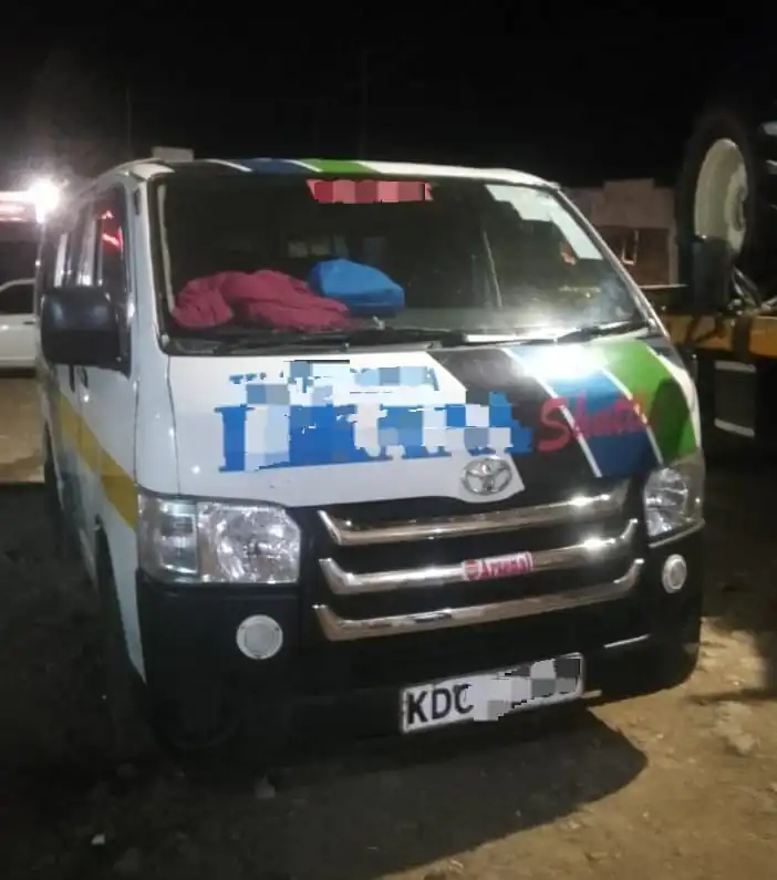 Toyota Hiace 7L Manual Diesel Van New Shape 😲 QUICK SALE. Cars from 150K, 30% Deposit lipa pole pole. Hire purchase installments HP. UpTo 70% financing/finance NO CRB STATUS CHECK Trade in OK